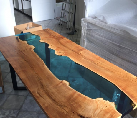 Обеденный стол река из клена