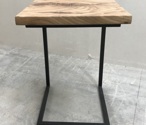 Придиванный столик из из слэба