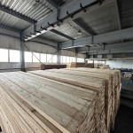 Обрезная доска из лиственницы камерной сушки