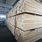 Обрезная доска из лиственницы камерной сушки