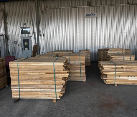 Обрезная доска из акации (робиния) сухая камерной сушки