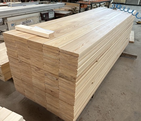 Строганная доска из лиственницы 25х100