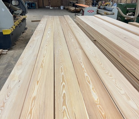 Строганная доска из лиственницы 40х150